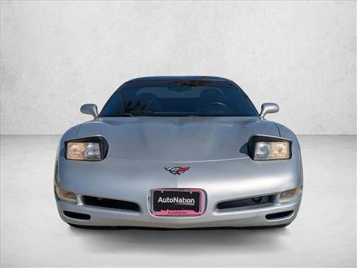 Machine Silver Metallic 2004 Chevrolet Corvette Base
