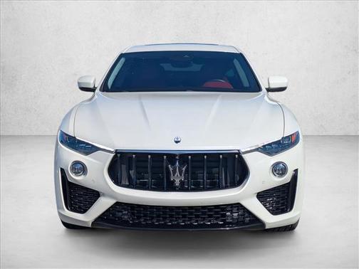 Bianco 2022 Maserati Levante Modena