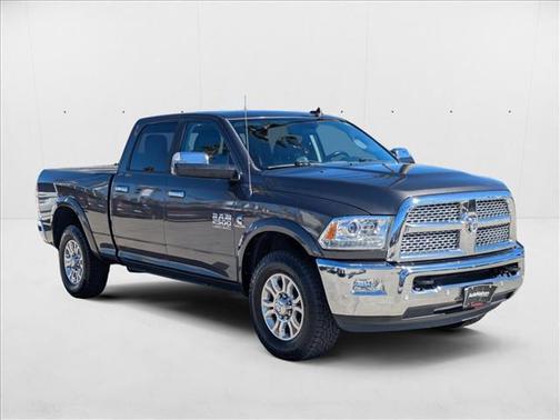 2018 RAM 2500 Laramie Crew Cab 4x2 6'4' Box