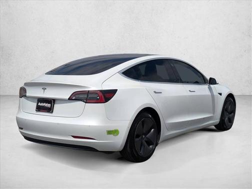 Pearl White Multi-Coat 2020 Tesla Model 3 Standard Range Plus