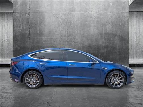 2019 Tesla Model 3 Mid Range