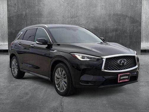 2023 INFINITI QX50 LUXE