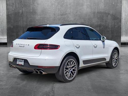 2016 Porsche Macan S