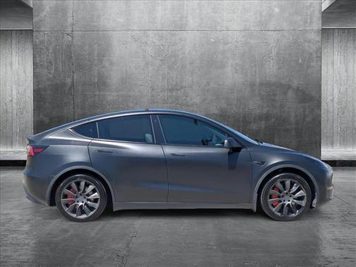 2021 Tesla Model Y Standard Range Rear-Wheel Drive