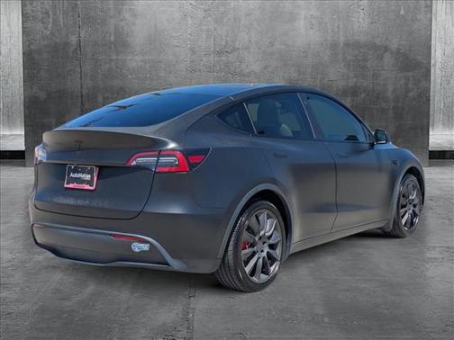 2021 Tesla Model Y Standard Range Rear-Wheel Drive