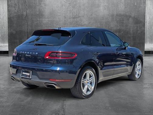 2017 Porsche Macan Base