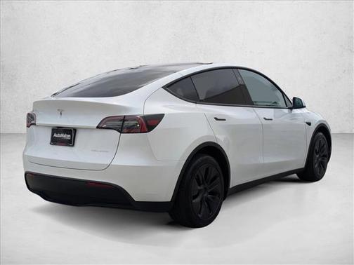 2025 Tesla Model Y Long Range Dual Motor All-Wheel Drive