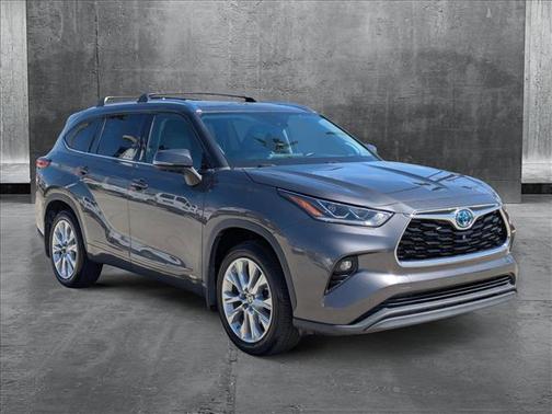 2022 Toyota Highlander Hybrid Limited