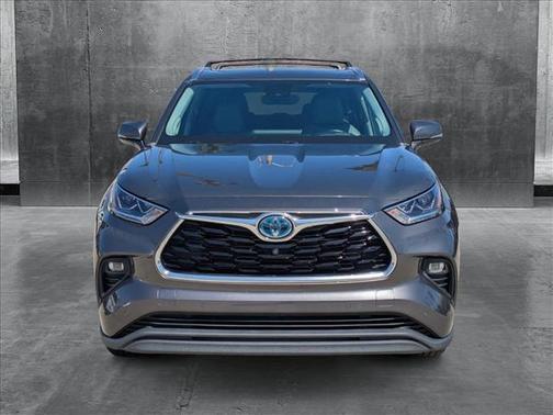 2022 Toyota Highlander Hybrid Limited