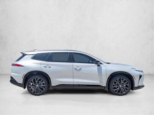 Oxygen White 2025 Toyota Crown Signia Limited