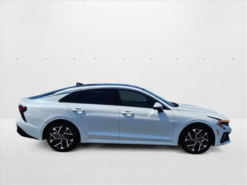 2025 Kia K5 EX