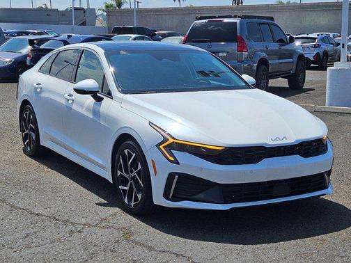 2025 Kia K5 EX