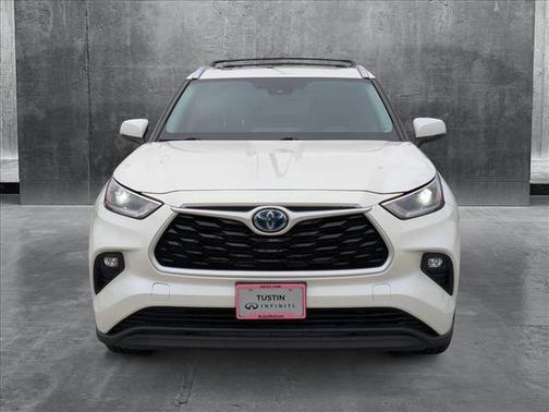 2021 Toyota Highlander Hybrid XLE
