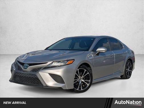 2019 Toyota Camry Hybrid SE