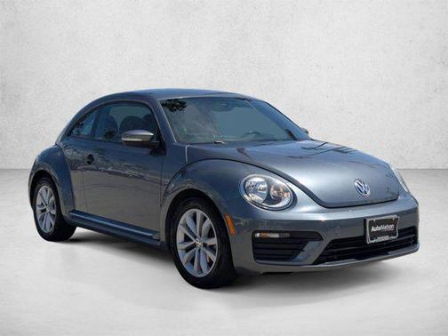 Silver/Gray 2017 Volkswagen Beetle 1.8T