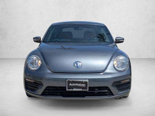 Silver/Gray 2017 Volkswagen Beetle 1.8T