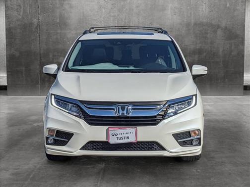 Photo 3 of 26 of 2018 Honda Odyssey Elite