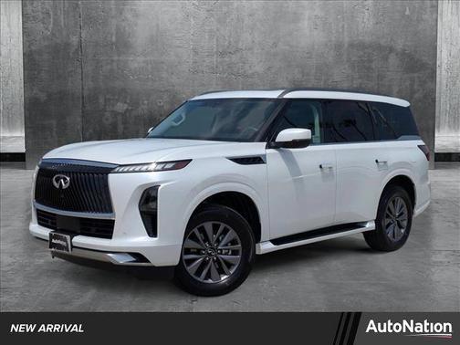 2025 INFINITI QX80 PURE