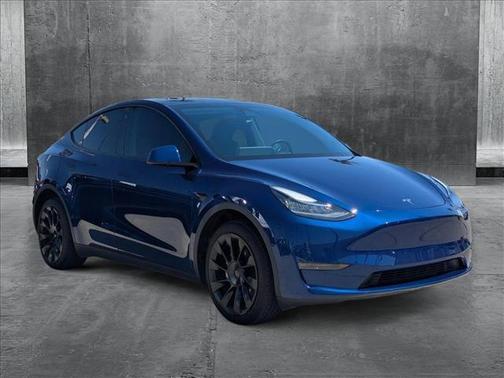 2023 Tesla Model Y Long Range Dual Motor All-Wheel Drive