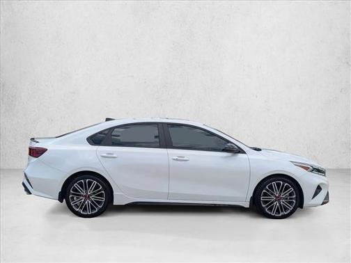 Snow White Pearl 2023 Kia Forte GT
