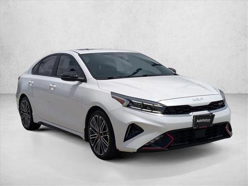 Snow White Pearl 2023 Kia Forte GT