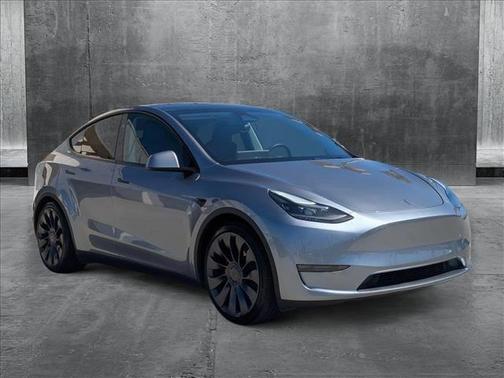 2024 Tesla Model Y Performance Dual Motor All-Wheel Drive