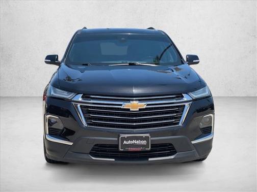 Mosaic Black Metallic 2022 Chevrolet Traverse LT Leather
