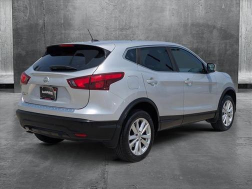 2017 Nissan Rogue Sport S