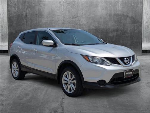 2017 Nissan Rogue Sport S