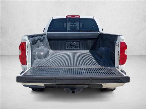 Super White 2015 Toyota Tundra SR5