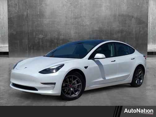 2022 Tesla Model 3 Long Range