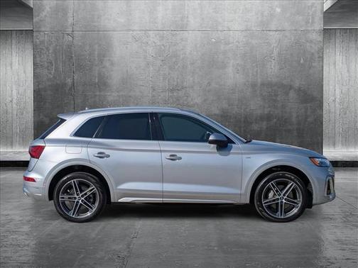 2021 Audi Q5 Prestige 55 TFSI e quattro S tronic