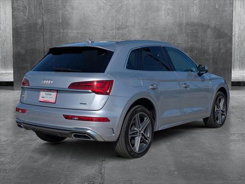 2021 Audi Q5 Prestige 55 TFSI e quattro S tronic
