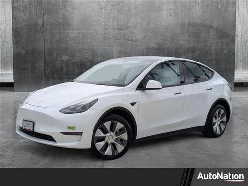 2023 Tesla Model Y Long Range Dual Motor All-Wheel Drive