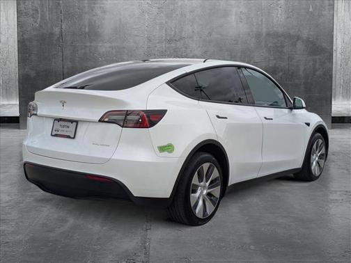 2023 Tesla Model Y Long Range Dual Motor All-Wheel Drive