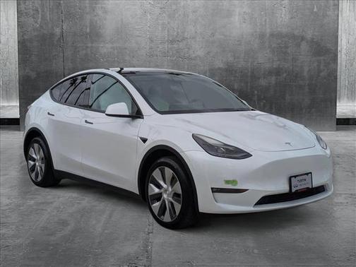 2023 Tesla Model Y Long Range Dual Motor All-Wheel Drive