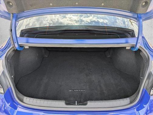 2022 Hyundai ELANTRA HEV Limited