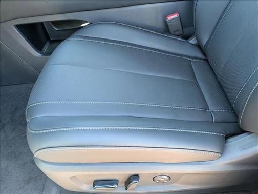 Radiant White 2027 INFINITI QX60 SPORT AWD