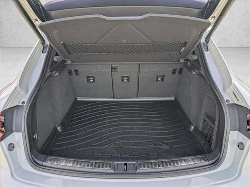 2016 Porsche Macan Turbo