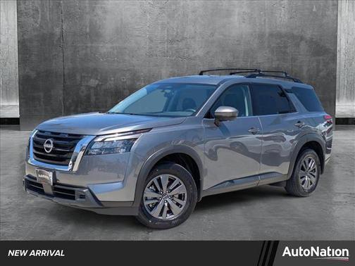 2024 Nissan Pathfinder SV FWD
