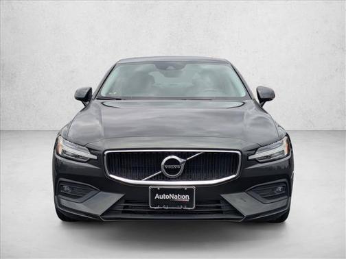 Pebble Grey Metallic 2021 Volvo S60 T5 Momentum