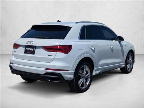 Glacier White Metallic 2022 Audi Q3 45 S line Premium Plus