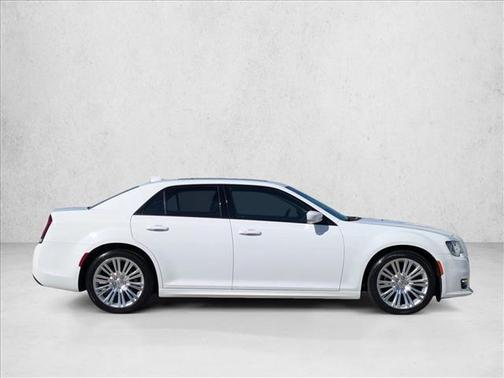 2023 Chrysler 300 Touring