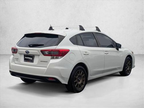 Crystal White Pearl 2022 Subaru Impreza Base