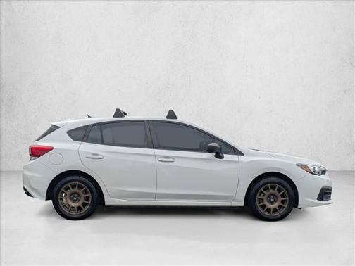 Crystal White Pearl 2022 Subaru Impreza Base