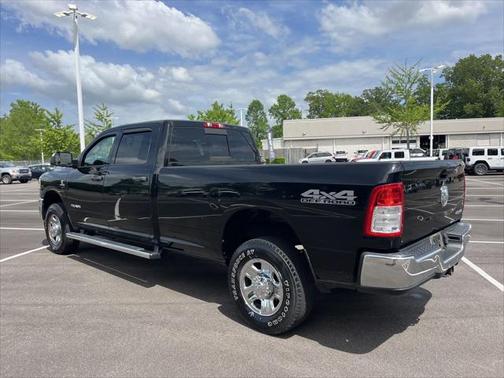 2020 RAM 2500 Tradesman Crew Cab 4X4 8 Box