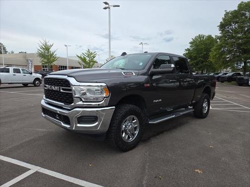 2022 RAM 2500 Big Horn Crew Cab 4x4 64' Box
