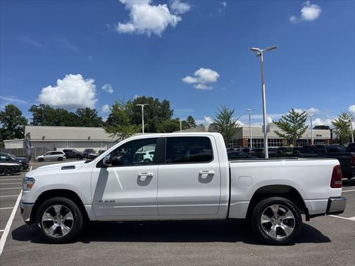 2024 RAM 1500 Laramie Crew Cab 4x2 57' Box