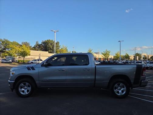 2022 RAM 1500 Big Horn Crew Cab 4x4 64' Box