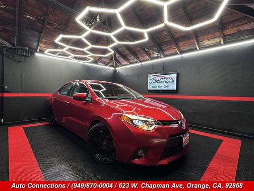 Barcelona Red Metallic 2016 Toyota Corolla LE Plus